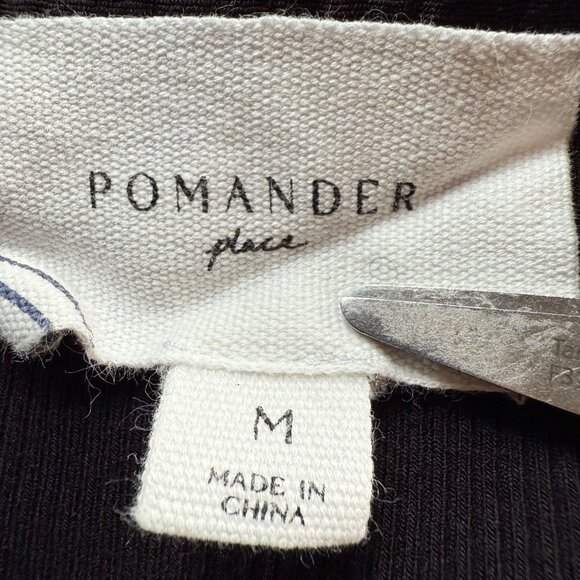 Tuckernuck Pomander Place Size M Black Livia Ribbed Short Puff Sleeve V-Neck Top - Picture 5 of 12